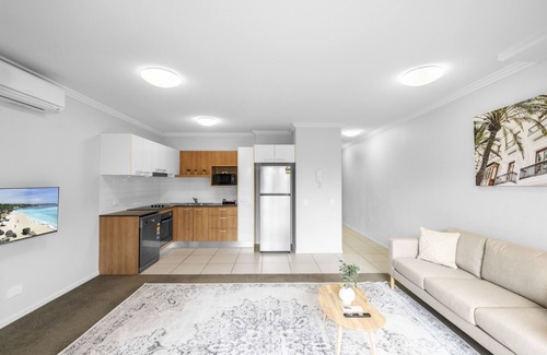 Birtinya Apartamento | Broadwater and Saltwater on the Peninsula.