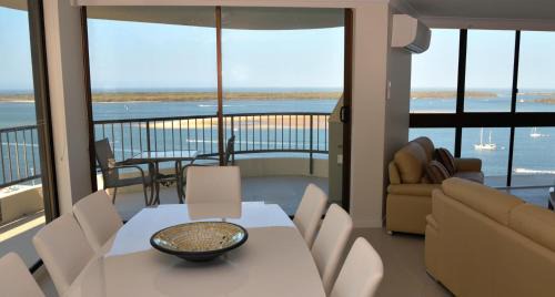 Runaway Bay Apartamento | Broadwater Shores Waterfront Apartments