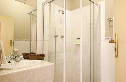 Eikenbosch Casa | Broadway Boston