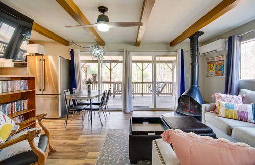 Broadway Cabina | Broadway Cabin w/ Hot Tub: Hike & Ski