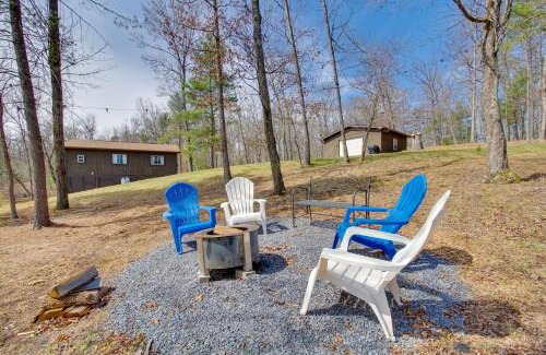 Broadway Casa | Broadway Cabin with Hot Tub Hike and Ski