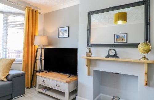 Lincoln Casa | Broadway Cottage