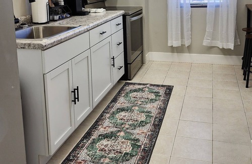 Quincy Apartamento | Broadway Oasis Perfect 1 bedroom Wi-Fi W/D SmartTV