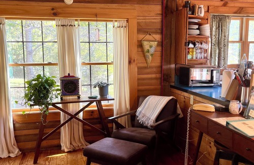 Hot Springs Cabina | Broadwing Farm Cabins -Pine Cabin- Bañera de hidromasaje con agua mineral