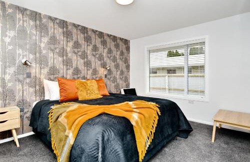 Riccarton Casa | Brockworth Place - Christchurch Holiday Homes