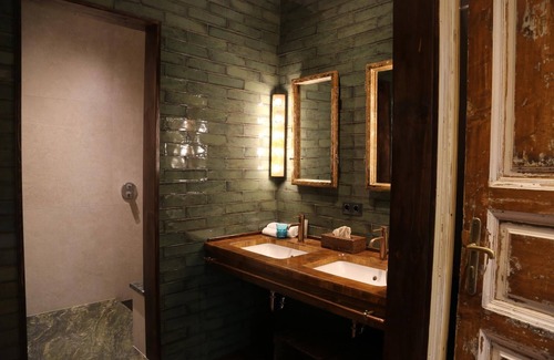 Palace District Hotel | Brody House