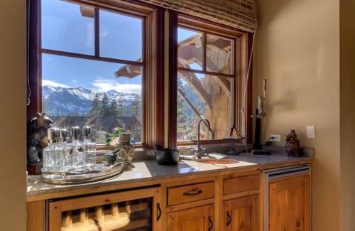 Olympic Valley Casa | Broken Arrow Lodge in Squaw Valley