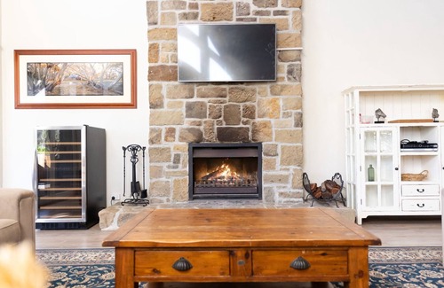 Pokolbin Casa | Brokenback Vineyard Luxe Homestead