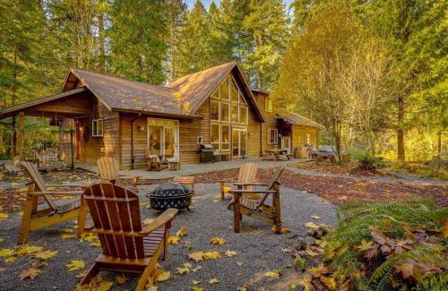 Mount Hood Village Casa | Brokenbridge Pond