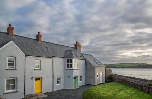 St Brides Casa | Brook Cottage Green - 2 Bedroom Cottage - Dale