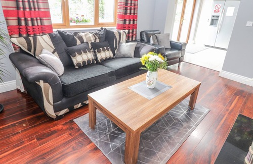 Castlemaine Cabaña | BROOK LANE COTTAGE, family friendly in Castlemaine, County Kerry