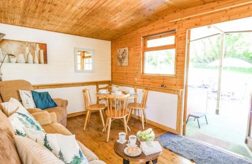 Llandysul Casa | Brook Lodge
