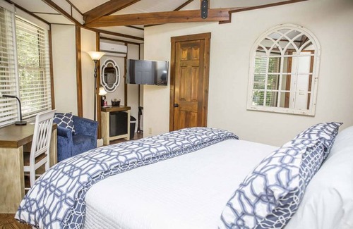 Sapphire Cabina | Brook Trout Inn