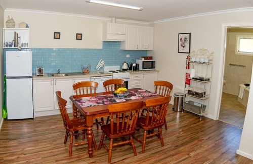 Myrrhee Casa | Brookfield Guesthouse