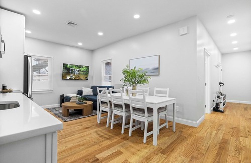 Griggs Park Apartamento | Brookline Lux | Rooftop Fenway T BU BC Simmons