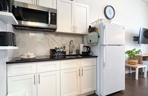 Spruce Hill Apartamento | Brooklyn Vibe Meets UPenn - Stylish 1BR/Sleeps 3