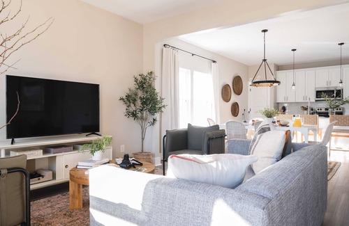 Talbot's Corner Cabaña | Brooks by Avantstay Curated & Spacious Nashville Condo