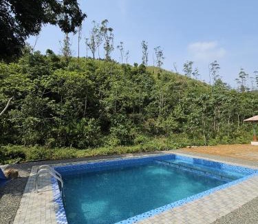 Elappara Casa | Brooks Resort