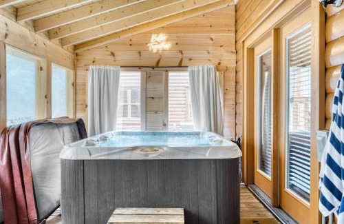 Gatlinburg - Pigeon Forge Casa | Brookshore by AvantStay Relaxing Backyard Creek 10mins from Pigeon Forge