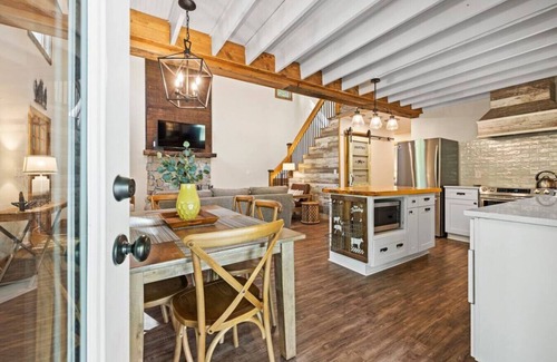 Lake Lure Casa | Brookside Retreat by Carolina Properties
