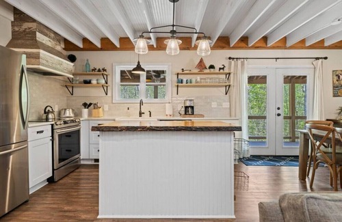 Lake Lure Casa | Brookside Retreat by Carolina Properties