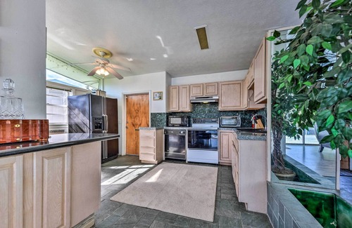 Jacksonville Casa | 'Brookside' Waterfront Home w/ Kayaks & Deck!