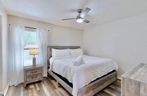 Brooksville Casa | Brooksville Retreat! 3 Bed, 2 Bath!