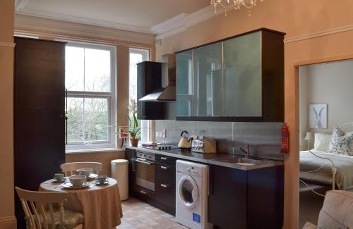 Lichfield Casa | Broomleasowe House