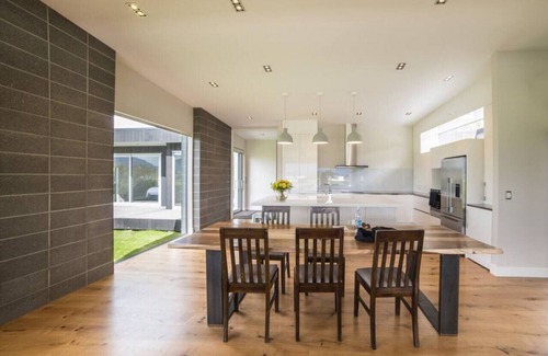 Wanaka Casa | Casa de diseño arquitectónico, cerca del lago Wanaka y a poca distancia de la ciudad