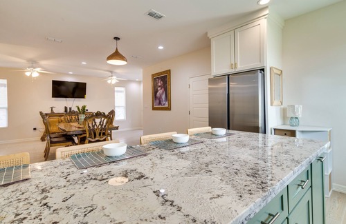 Brownsville Apartamento | Brownsville Apartment: 8 Mi to Gladys Porter Zoo
