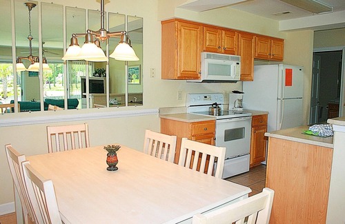 Calabash Villa | Brunswick Plantation, 2 habitaciones, 2 baños, cocina completa, lavadora / secadora, campo de golf (2402)