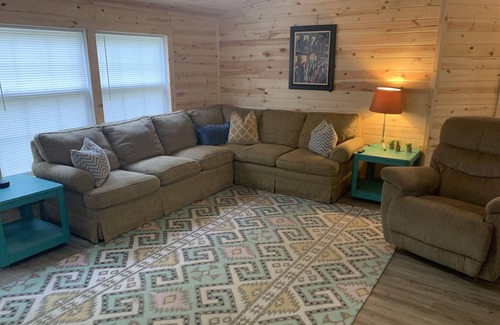 Elgin Casa | Brushy Mountain Lodge @ Windrock Park