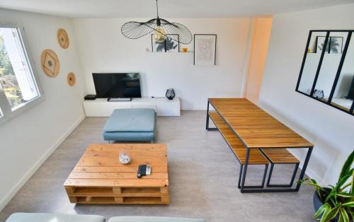 Saint-Martin Apartamento | Bruyères with deck and private parking
