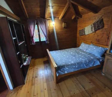 Petrovaradin Chalet De Esquí | Brvnara Lenka
