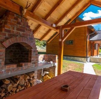 Konjska Reka Casa | Brvnara PETRA