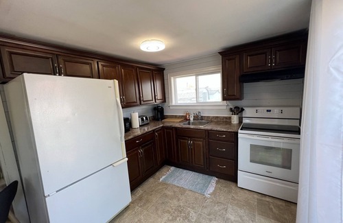 Pointe-du-Chene Casa | Brydges st bungalow