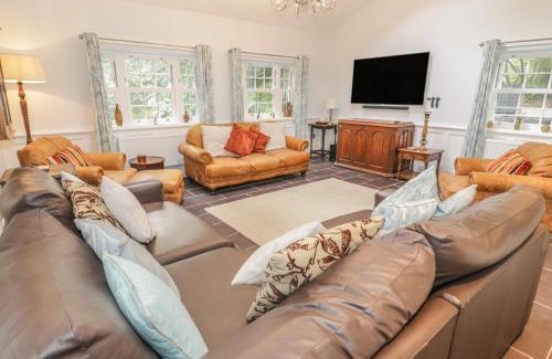 Bangor Casa | Bryn Derwen Coach House