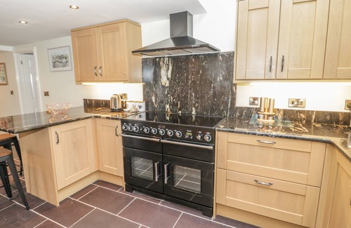 Bangor Casa | Bryn Derwen Coach House, BETHESDA