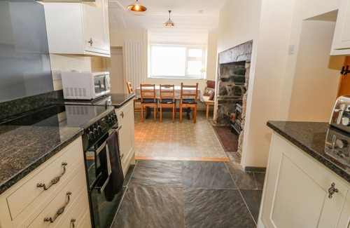 Caernarfon Cabaña | Bryn Derwen