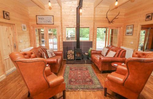 Bangor Casa | Bryn Derwen Lodge