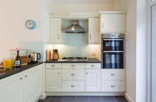 Borth-y-Gest Casa | Bryn Gwyn & Tegfryn - Pair of 4 Bedroom Cottages - Sea & Mountain Views Borth y Gest