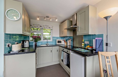 Bryn-crug Casa | Bryncrug Hidden Gem - Una Habitación Casa, Capacidad 2