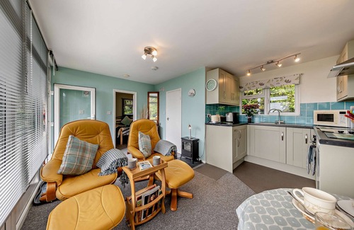 Bryn-crug Casa | Bryncrug Hidden Gem - Una Habitación Casa, Capacidad 2
