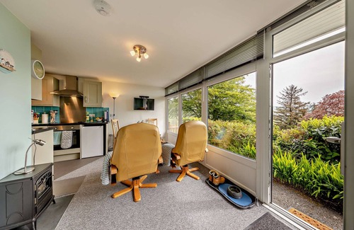 Bryn-crug Casa | Bryncrug Hidden Gem - Una Habitación Casa, Capacidad 2