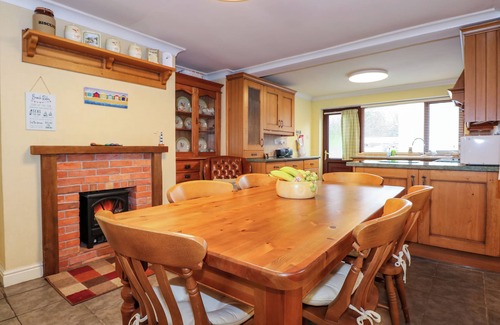 Llwyngwril Cabaña | Brynteg, ideal para familias, con un jardín en Llwyngwril, Ref 3934