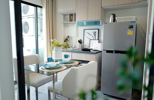 Khlong Toei Condominio | BTS ON NUT, MONO-STUDIO, Swimming Pool
