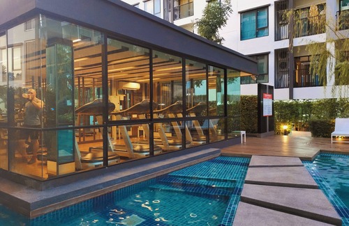 Khlong Toei Condominio | BTS ON NUT, MONO-STUDIO, Swimming Pool