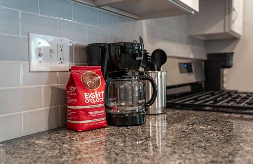 Mill Pond Acres Apartamento | Bubba & Banjo's Garage Apt