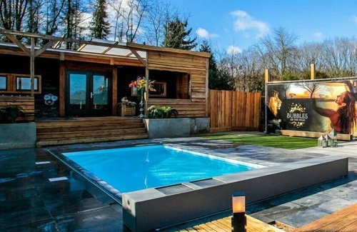 Groesbeek Casa | Bubbles on the hills
