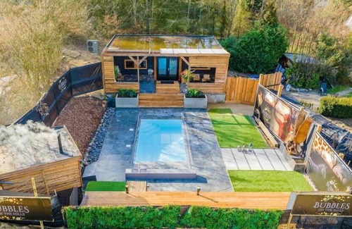 Groesbeek Casa | Bubbles on the hills